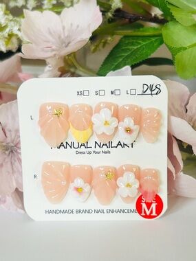 Handmade Peach Floral Press-On Nails - Size M
